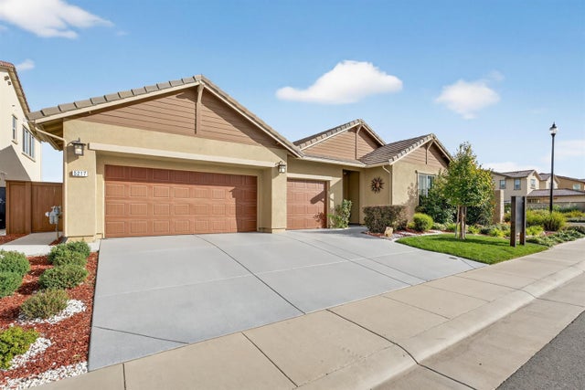 5217 Super Moon Way, Roseville