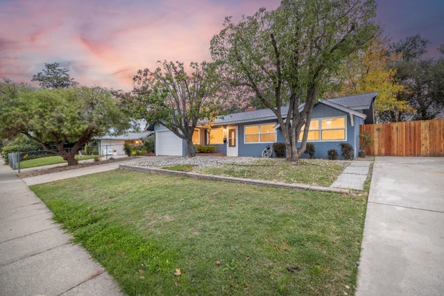7449 Rollingwood Boulevard, Citrus Heights