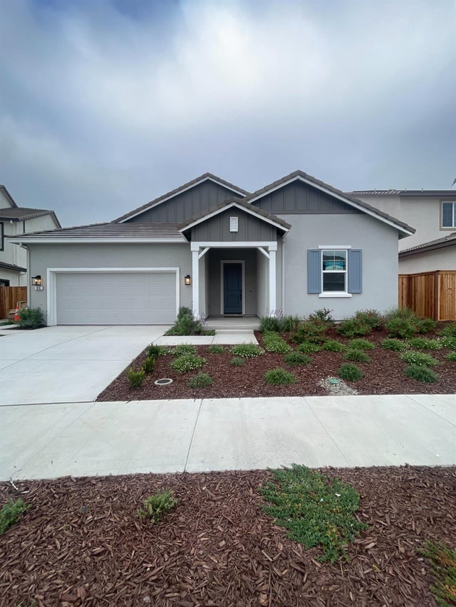 816 Rosette Court, Roseville