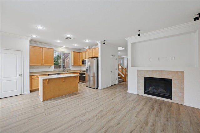 2556 Kinsella Way, Roseville