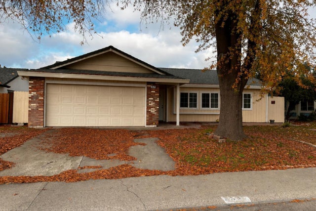 3539 Hiawatha Way, Antelope