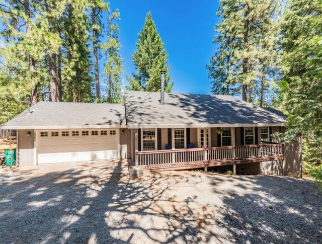 6390 Red Robin Road, Placerville