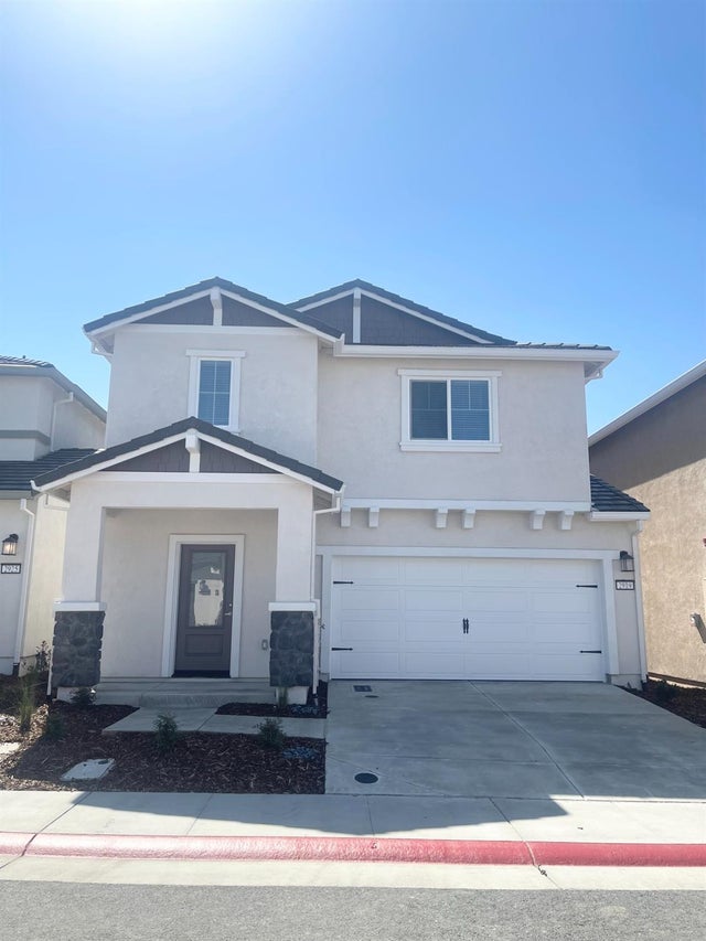 2960 Bowery Lane, Lincoln