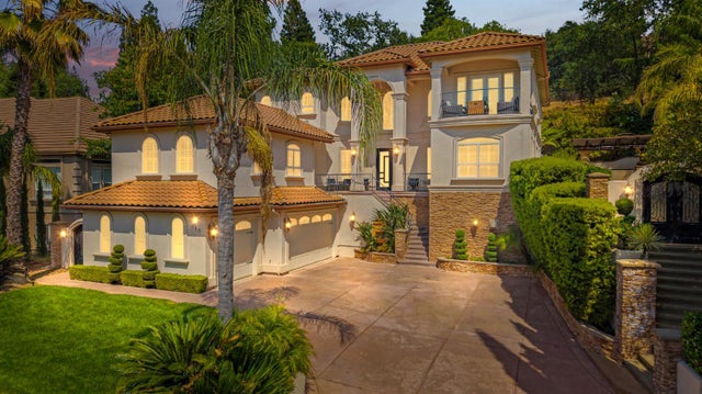 318 Canyon Falls, Folsom