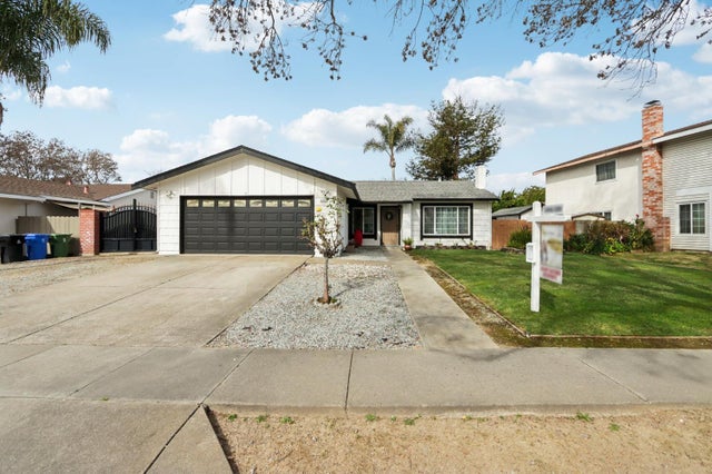 3327 Trafalgar Road, Fremont