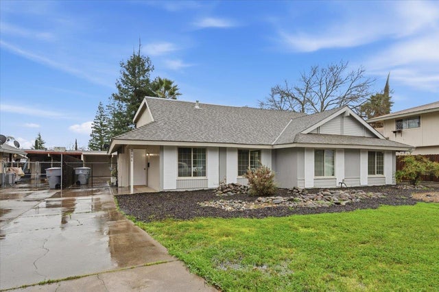 2686 S Whitney Boulevard, Rocklin