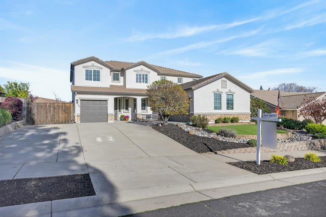 109 Hawk Crest Way, Roseville