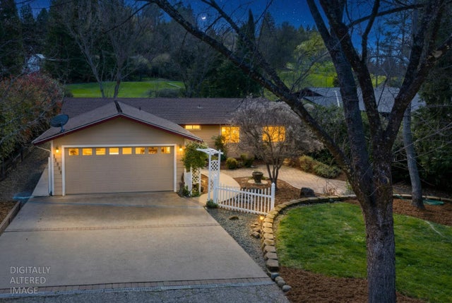 11389 Torrey Pines Drive, Auburn