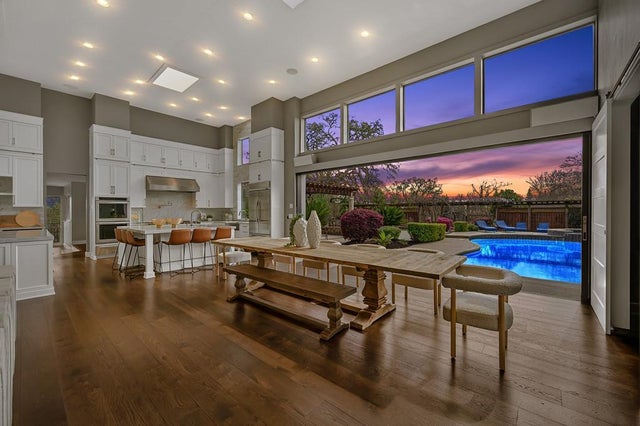 1001 Cirby Way, Roseville