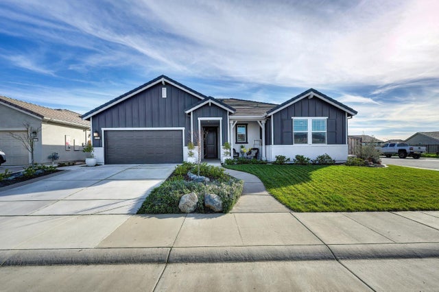 1113 Asher Leaf Drive, Lincoln