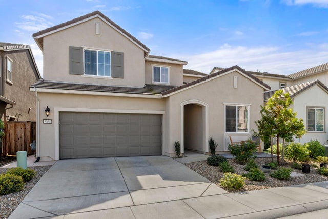 8056 Titan Lane, Roseville