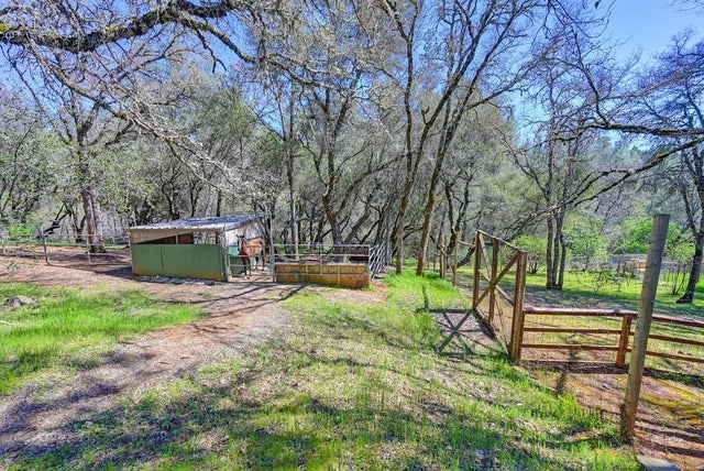 17814 Bluebird Lane, Meadow Vista