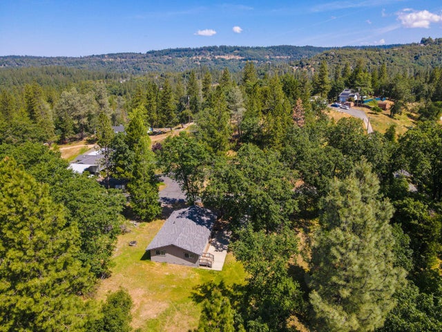 3050 Pleasant Oak Road, Placerville