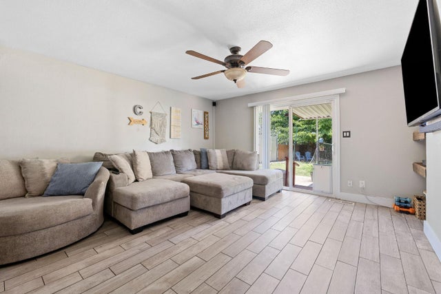 9289 Elm Avenue, Orangevale