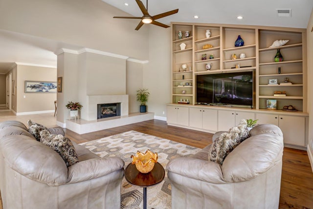 11464 Huntington Village Lane, Gold River