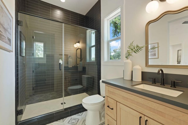 8844 Oak Ave, Orangevale