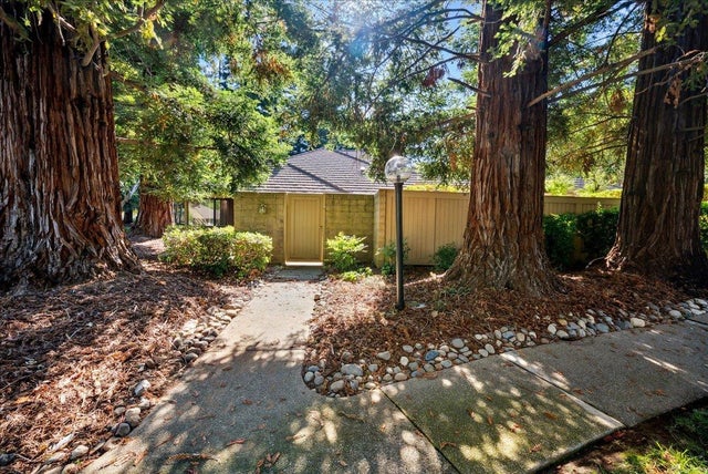 11600 Gold Country Boulevard, Gold River