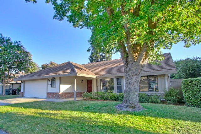 2054 Roaring Camp Drive, Gold River