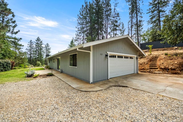 1100 Tawny Lane, Colfax