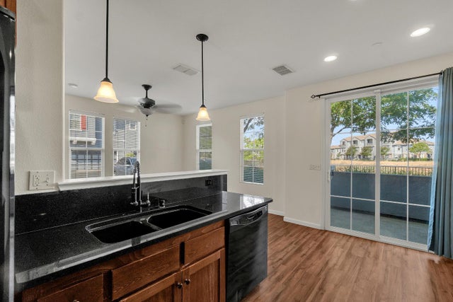 6137 Lonetree Boulevard, Rocklin