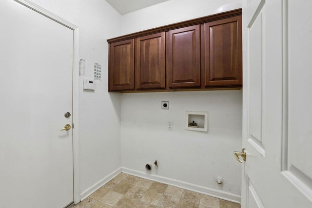 2092 Coldwater Lane, Lincoln