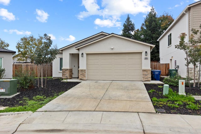 8296 Ghislaine Way, Antelope