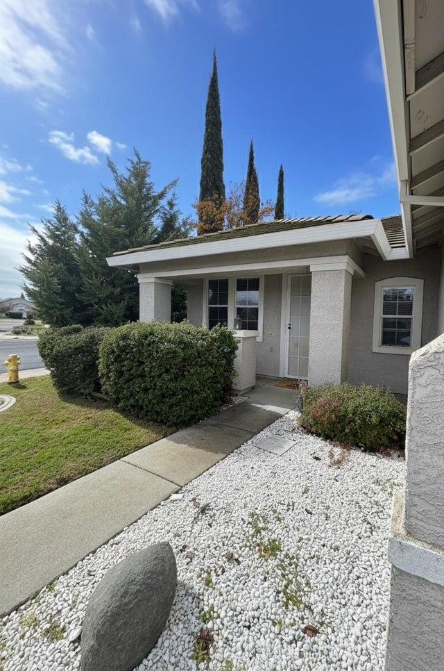 1550 Swallowview Drive, Lincoln