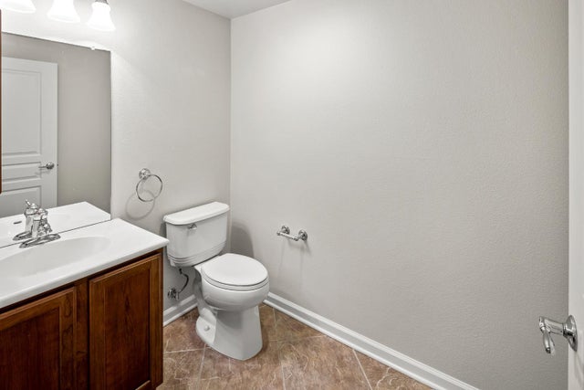 1520 Topanga Lane #104, Lincoln