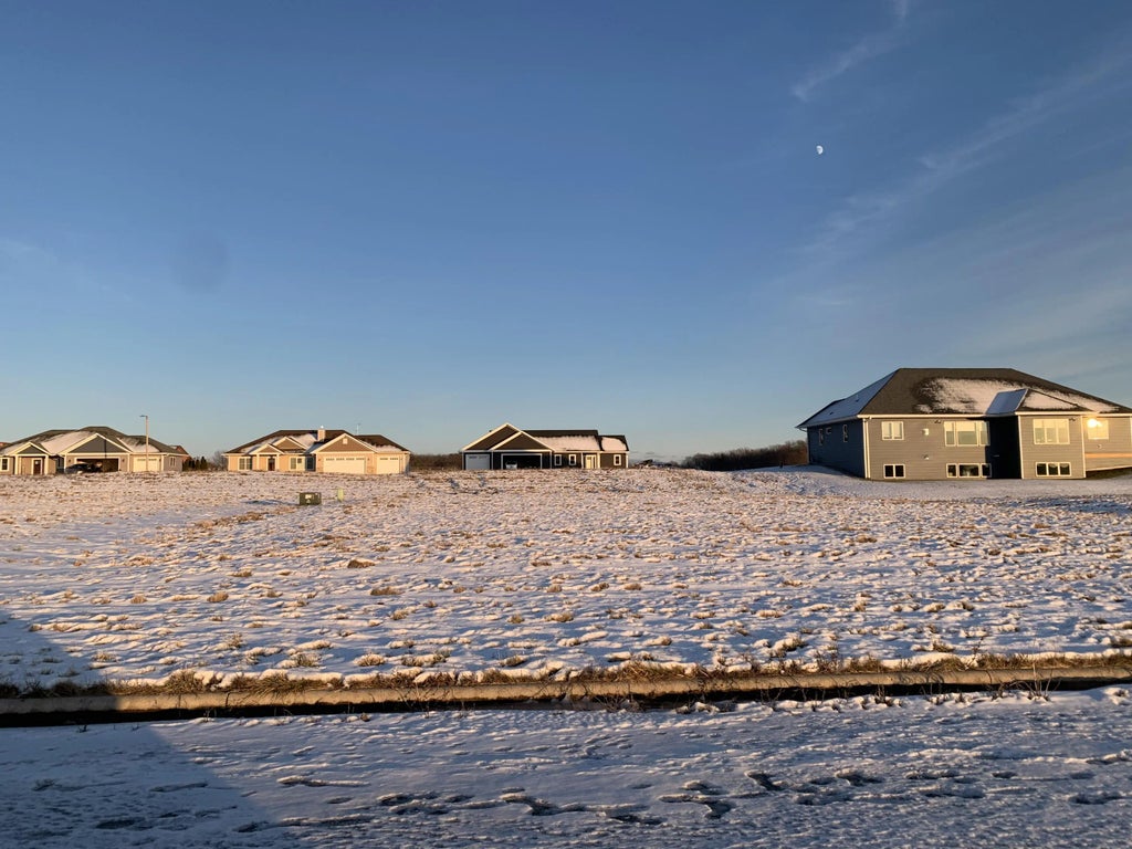 1515 Woodcrest St Lt29, Howards Grove