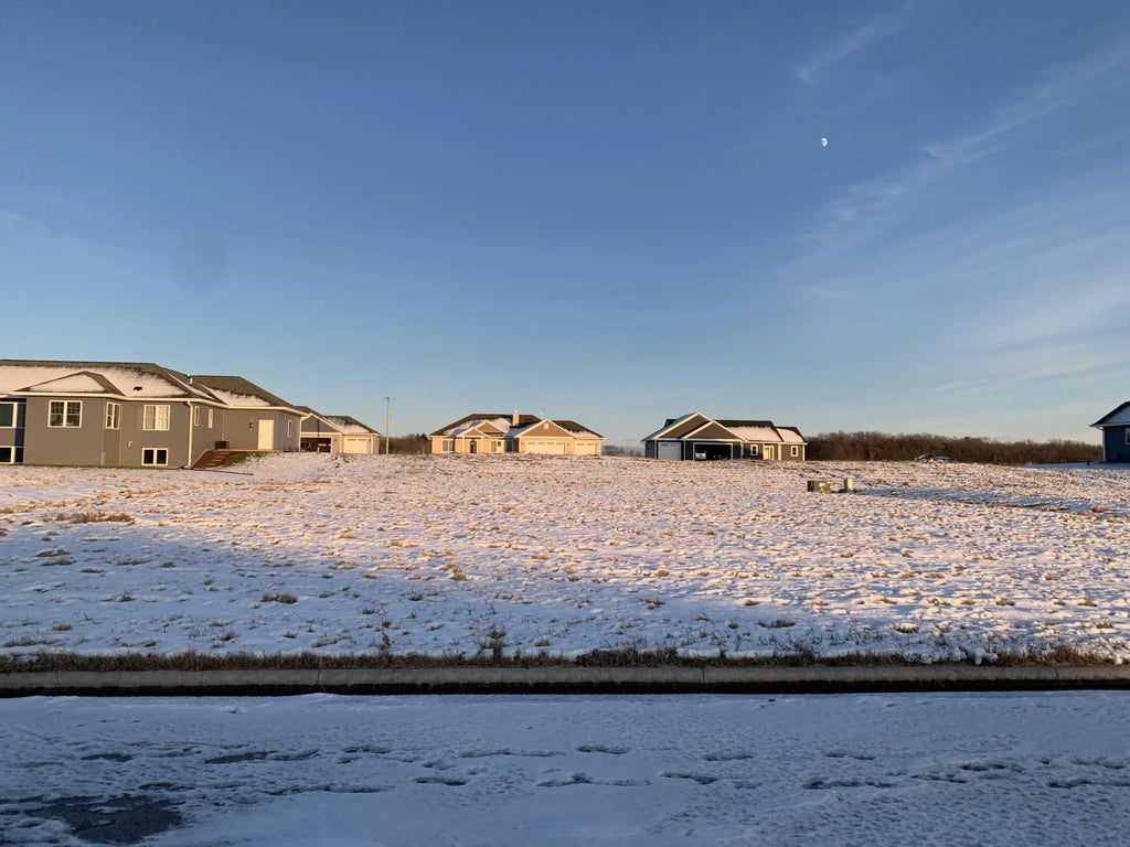 1511 Woodcrest St Lt30, Howards Grove