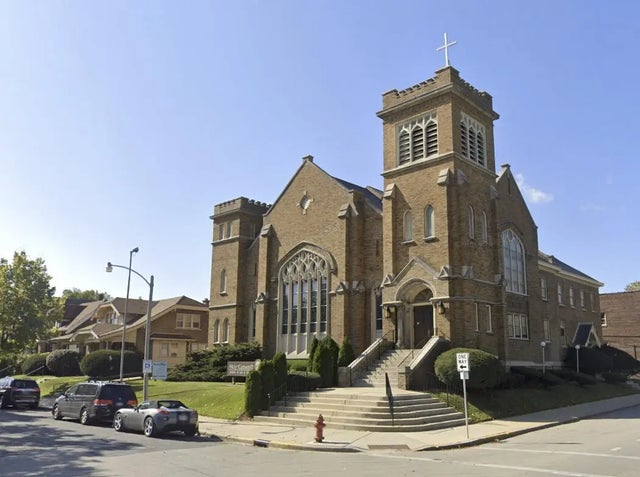 2677 N 40th St, Milwaukee