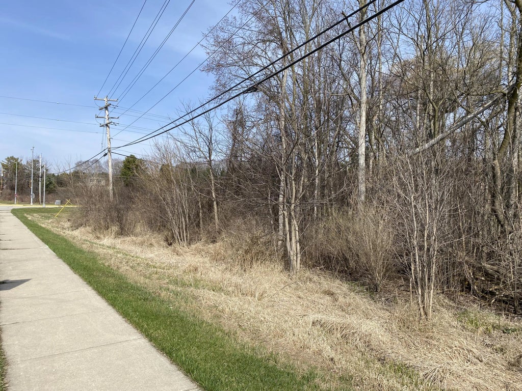 Lt2 Blk1 Pioneer Rd, Cedarburg