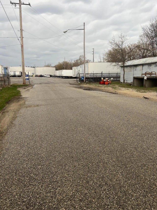 218 N Maple St, Port Washington