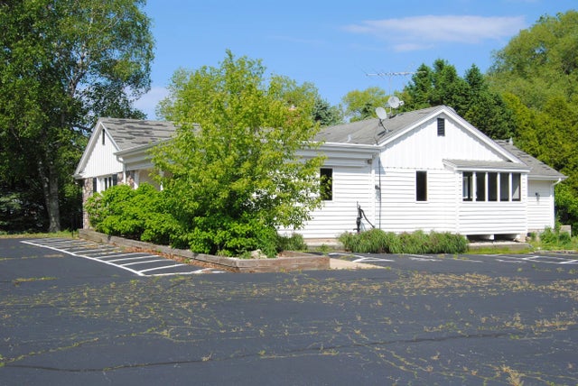 1000 S Spring St, Port Washington