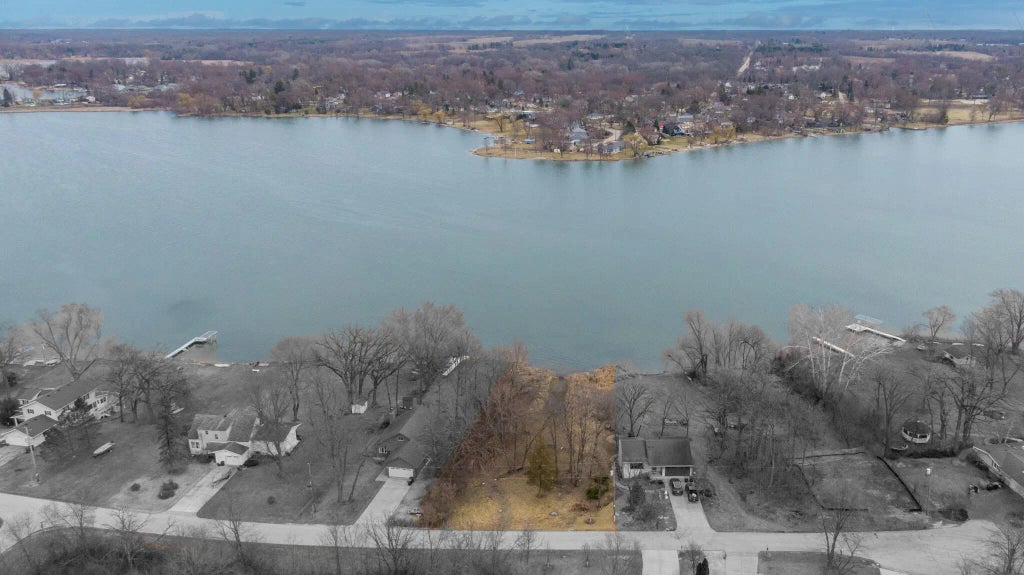 10335 278th Ave, Salem Lakes