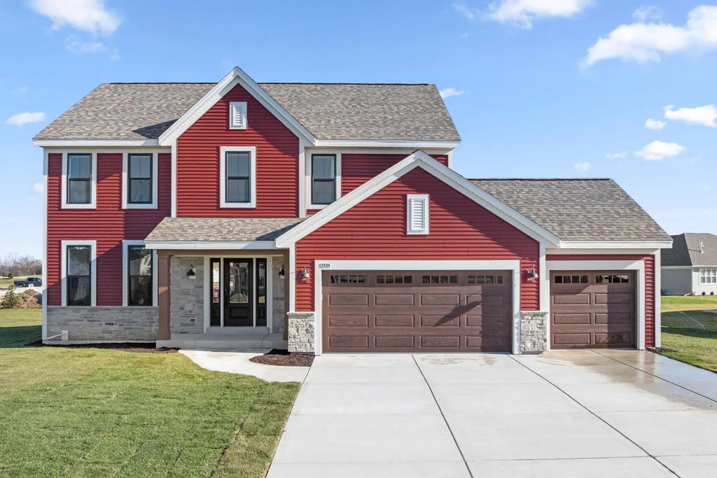 1534 Fairwinds Blvd Lt16, Mukwonago