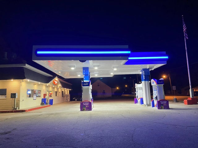 124 S Main St, Dickeyville