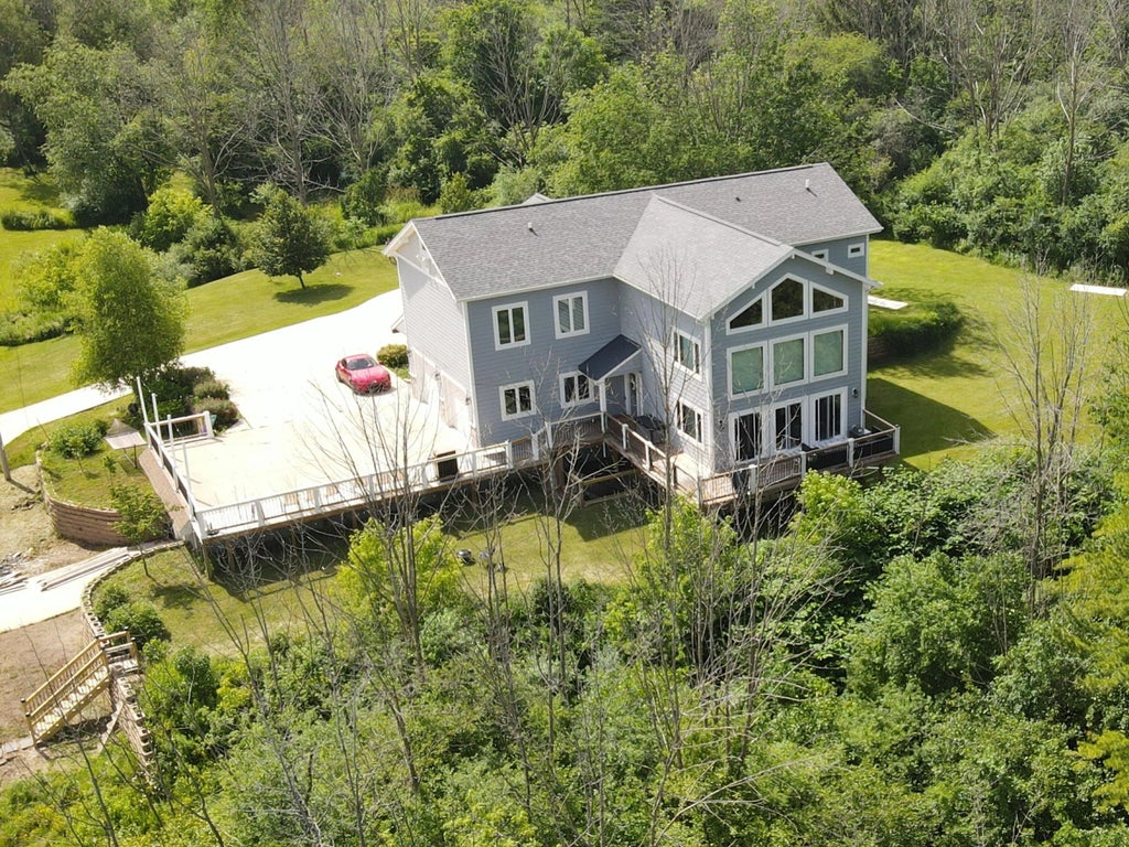 1115 Greendale Rd, Sheboygan