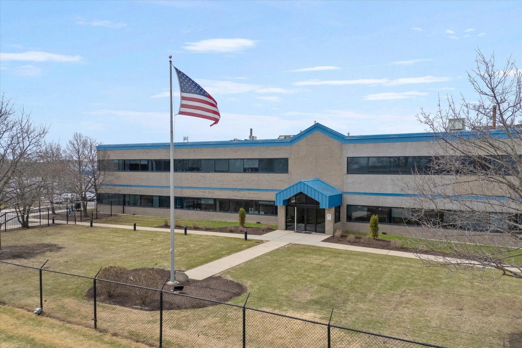 6161 N 64th St, Milwaukee