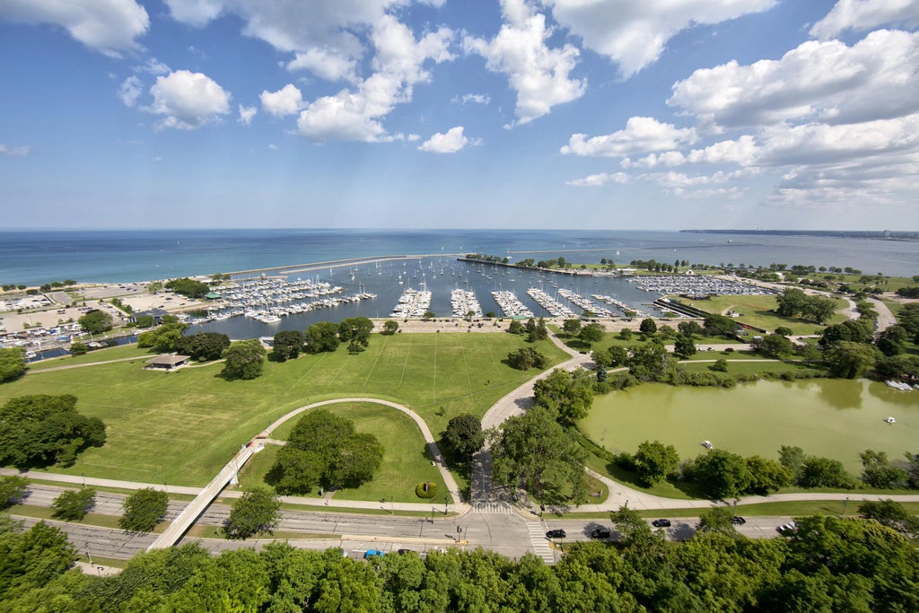 1660 N Prospect Ave 2408, Milwaukee