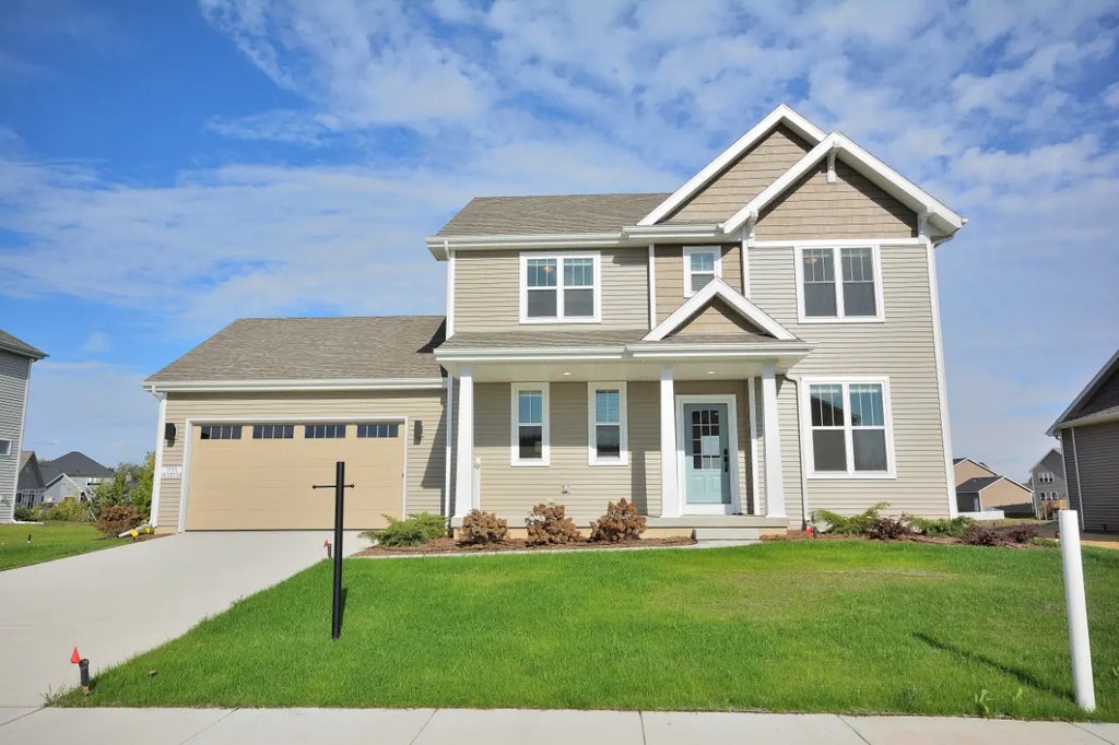 N53w19954 Kingair Dr, Menomonee Falls