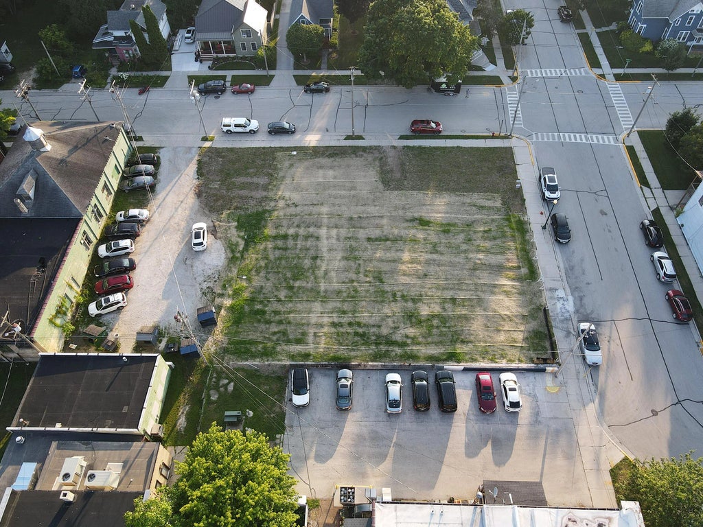 94 W Rhine St 54, Elkhart Lake