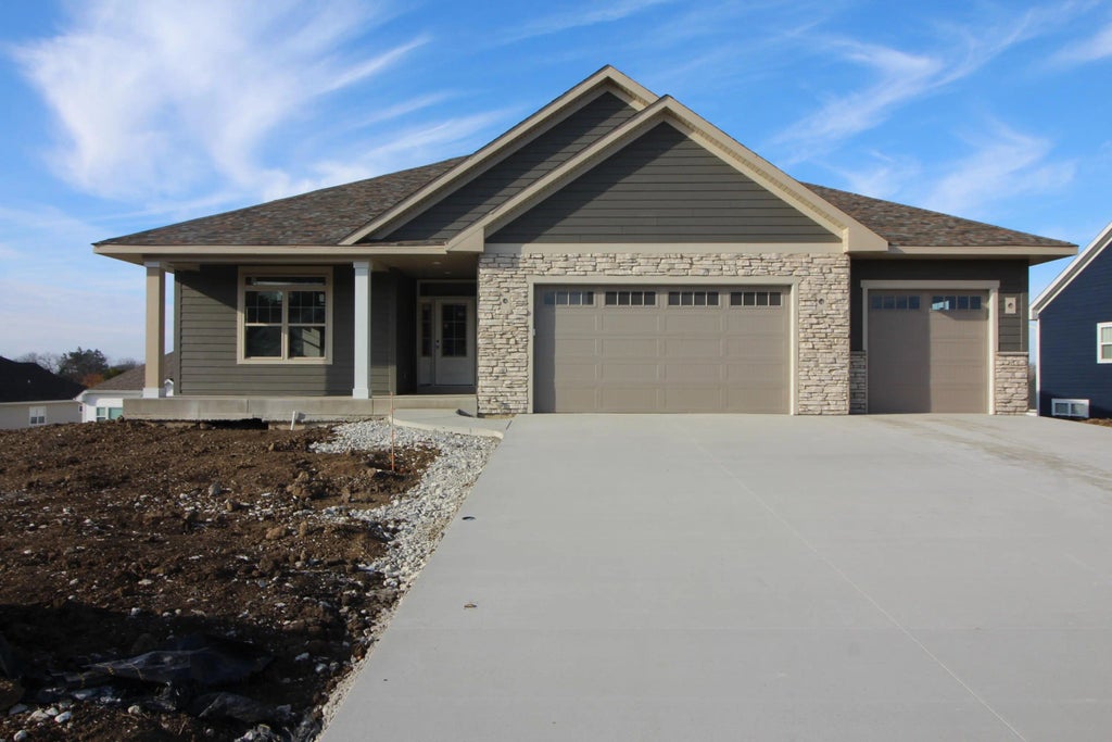 3248 Bergamot Dr, Caledonia