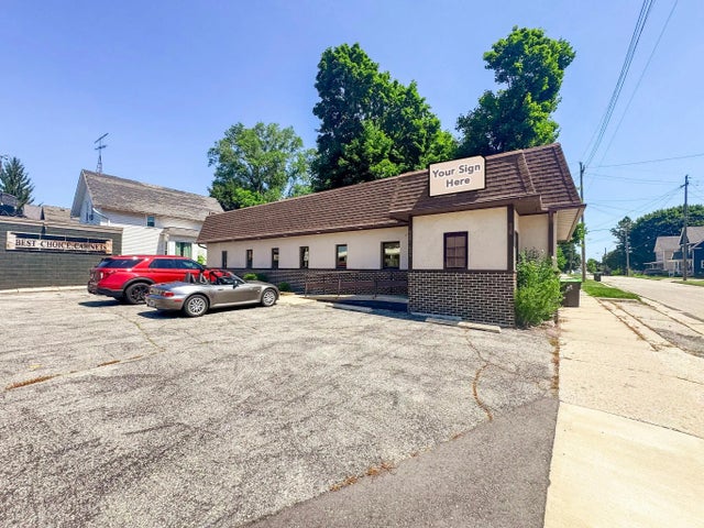 1204 Fond Du Lac Ave, Kewaskum