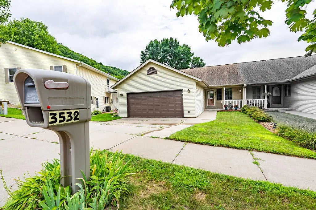 3532 Levy Ln, La Crosse