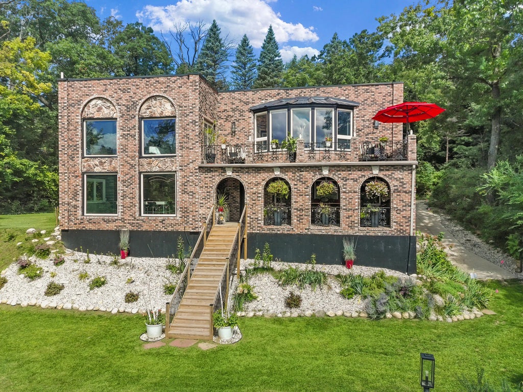 W5505 Rocky Rd, La Grange