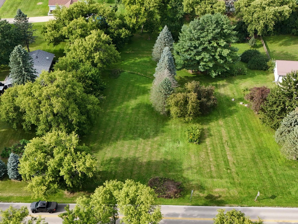 N56w36834 Lisbon Rd, Oconomowoc