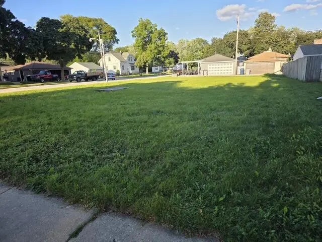 9727 W Ohio Ave, Milwaukee