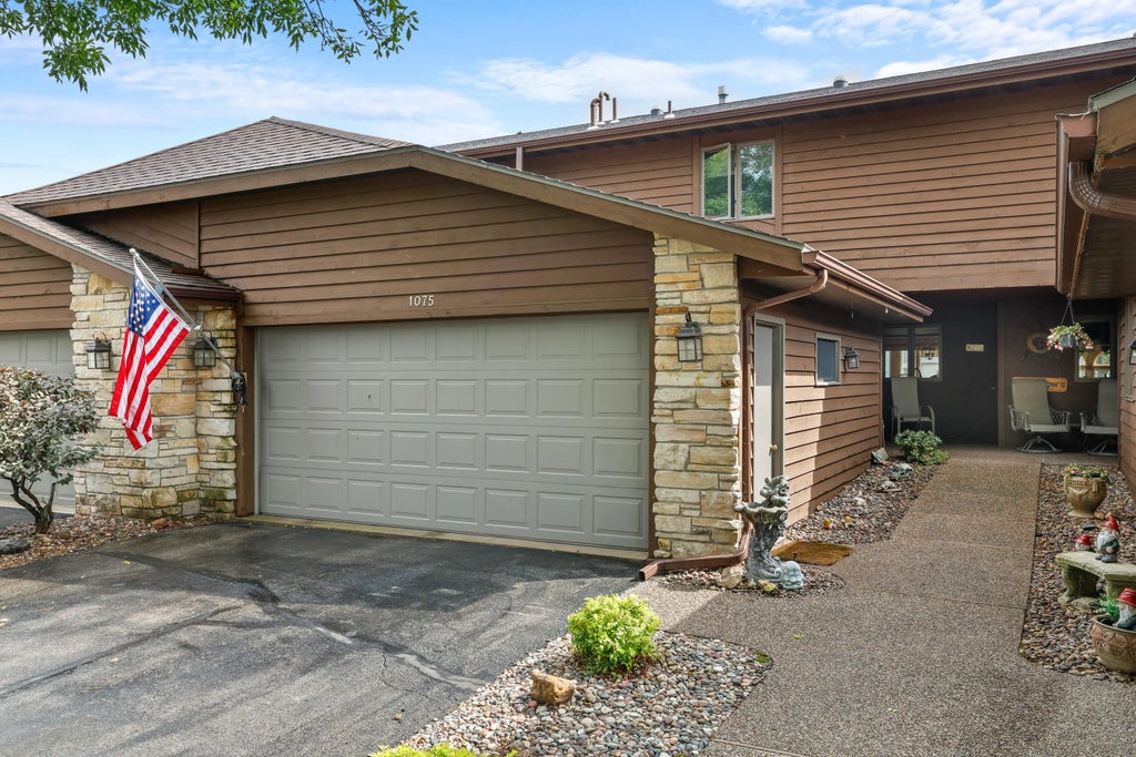 1075 Lauderdale - N, Onalaska