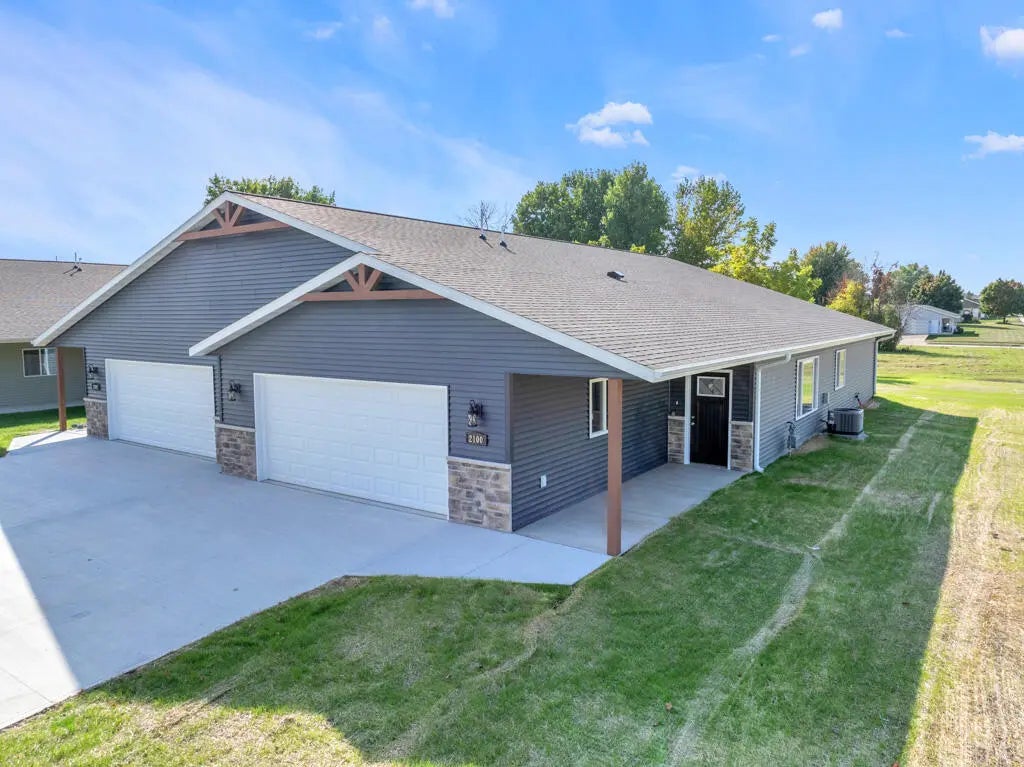 2100 S 21st St, Manitowoc